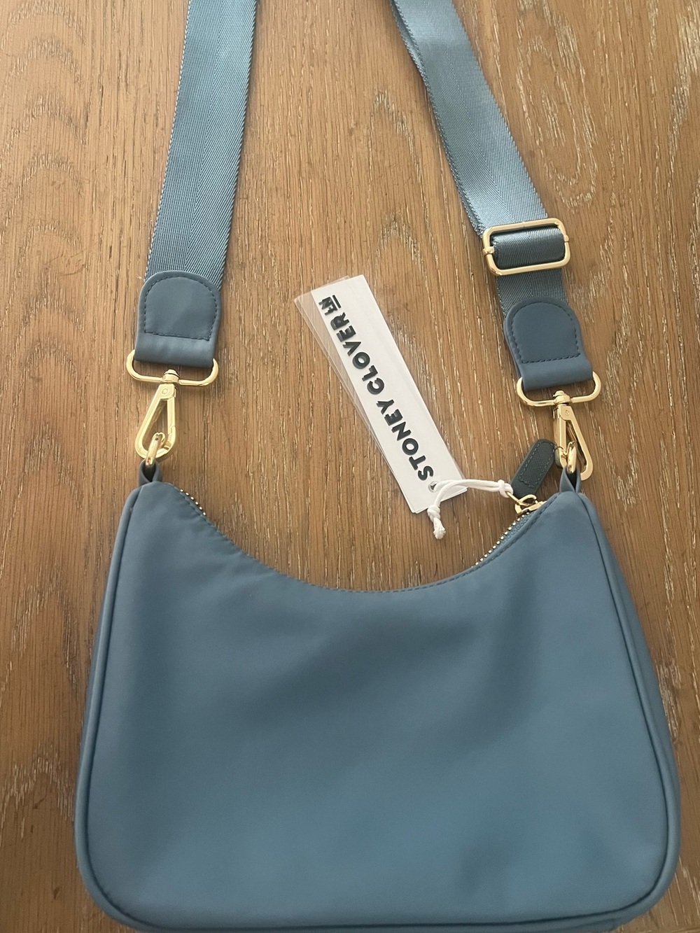 Stoney Clover curved crossbody purse - Picture 2 of 4